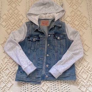 Levi’s denim jean trucker hybrid jacket.